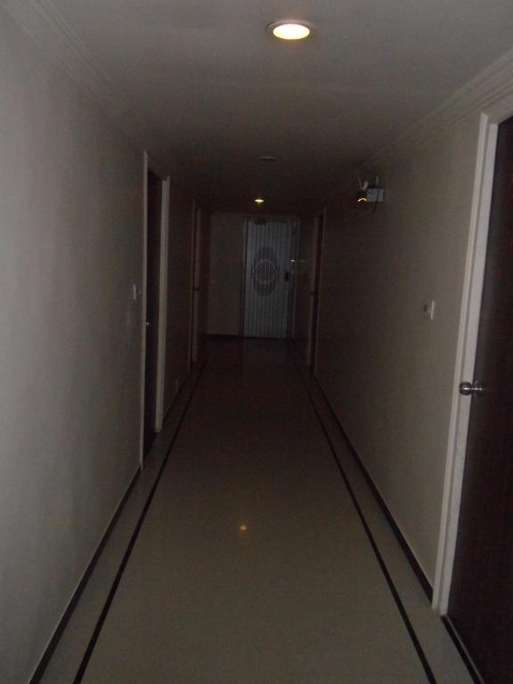Hotel Dudawat อาเมดาบัด ภายนอก รูปภาพ