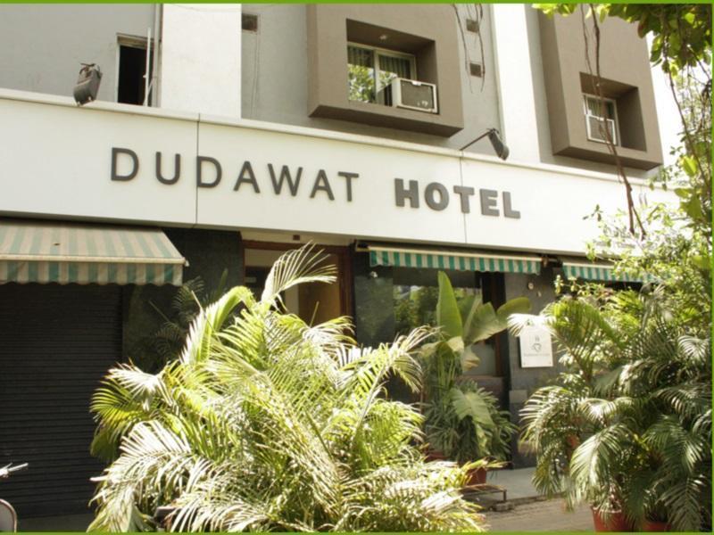 Hotel Dudawat อาเมดาบัด ภายนอก รูปภาพ